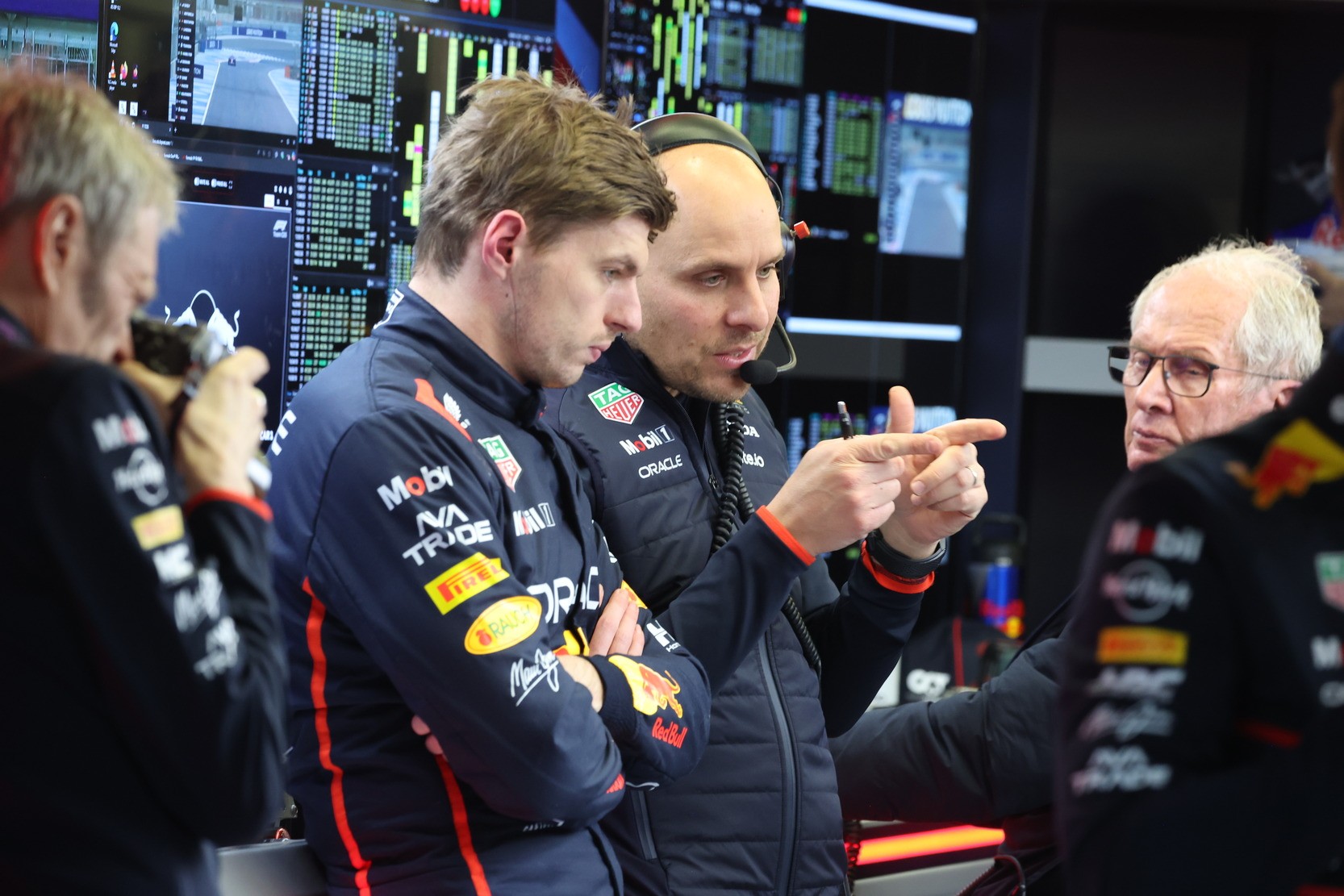  - Verstappen stílusosan, 50 millió dolláros magángéppel érkezett meg Ausztráliába